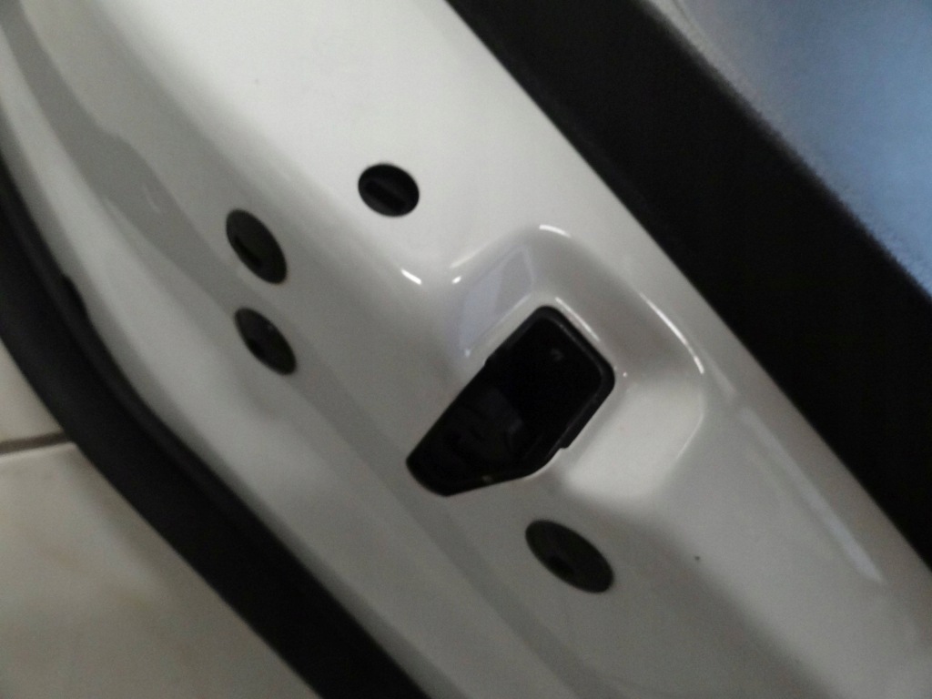 фото №14, Vw polo v 6r 2012 5d hb дверь левый задняя задние lb9a