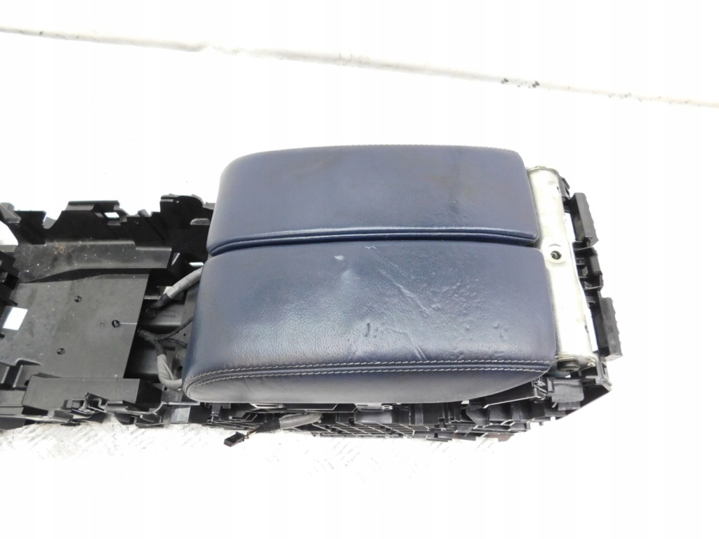 фото №16, Сидіння комплект підлокітник - rangr rover velar l560