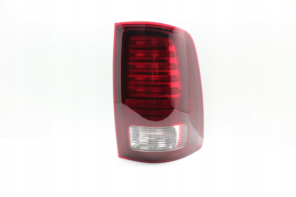 фото №1, Dodge ram - лампа задняя правая led 2013+