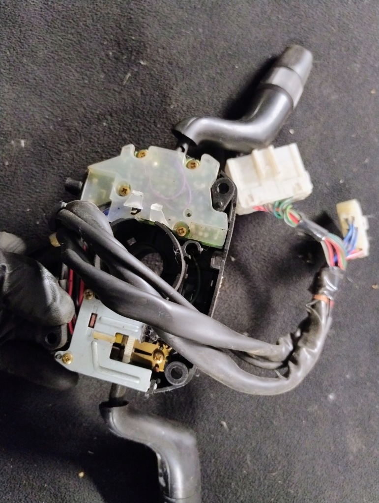 Перемикач підрульовий  mitsubishi eclipse 1 177595 Недорого