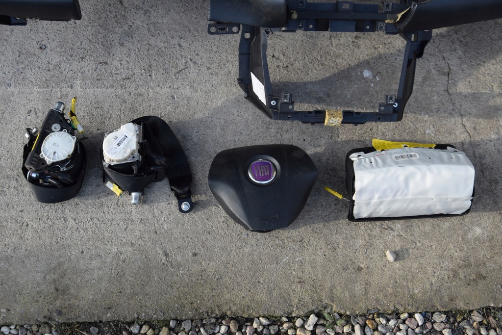 фото №5, Fiat bravo 2 приборная панель консоль подушка безопасности ремни kpl