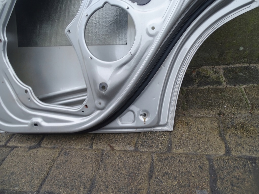 фото №9, Skoda yeti 5l0 - дверь задние правое