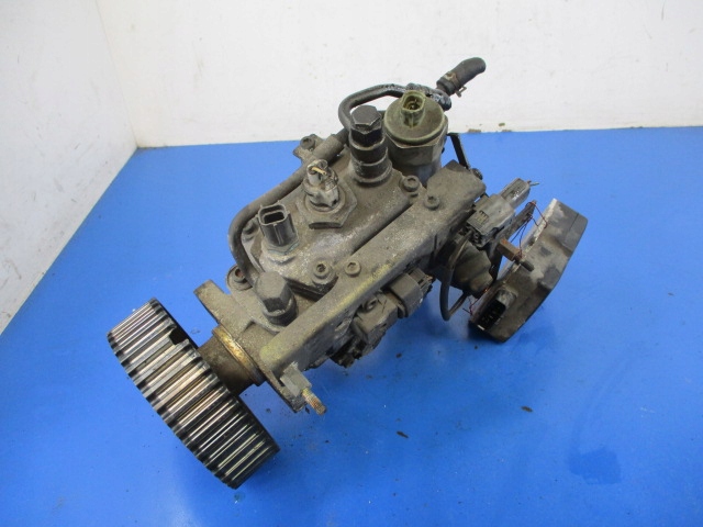 фото №1, Mazda 323 bj 2.0d насос впрыскная rf4f13800