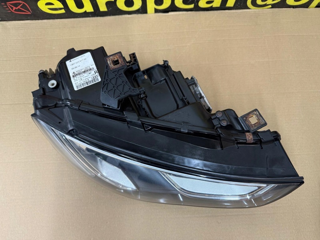 Audi a5 8t рестайлинг  фара bi-xenon led левая 8t0941005a правый  8t0941044a комплект Недорого