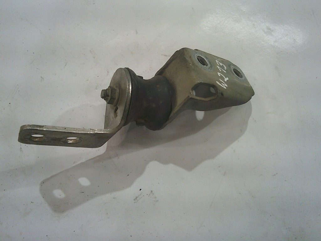 Кронштейн кронштейн вихлоп mercedes w213 2.0 cdi a2134918300 a2134903502 в Україні