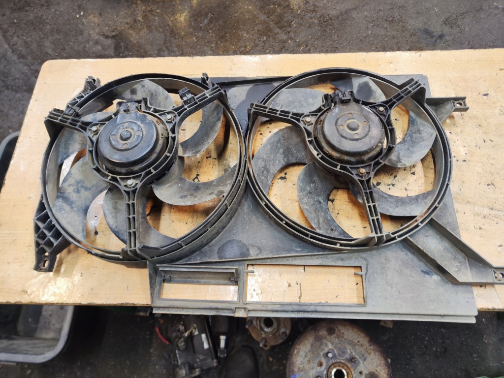 Купити Land rover freelander i 2.0 td вентилятор радіатора