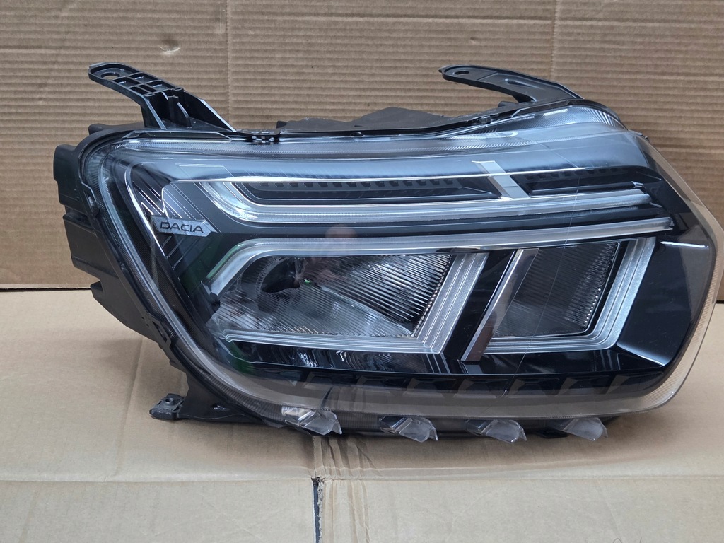 фото №9, Dacia duster 2 ii lift лампа передня права full led 21-24