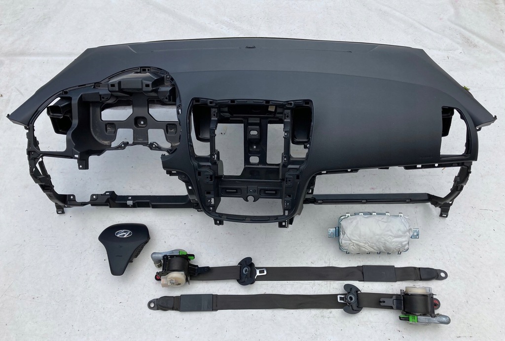 фото №1, Hyundai ix20 приборная панель приборная панель консоль подушки безопасности ремни