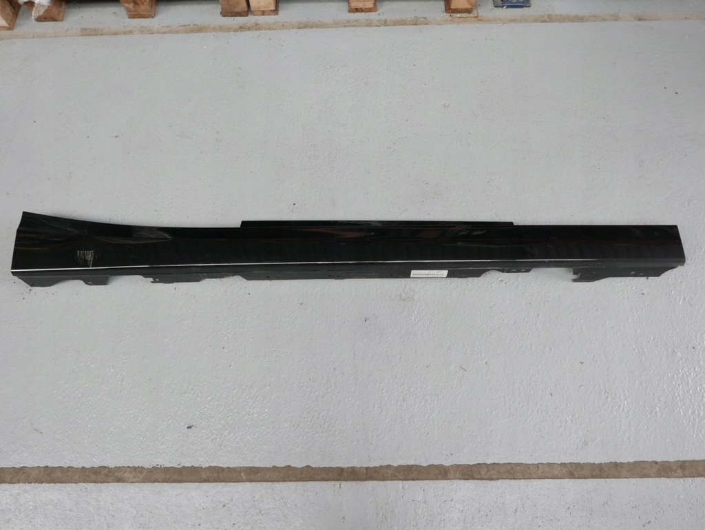 фото №1, Bmw f21 f22 молдинг поріг права поріг правий 668