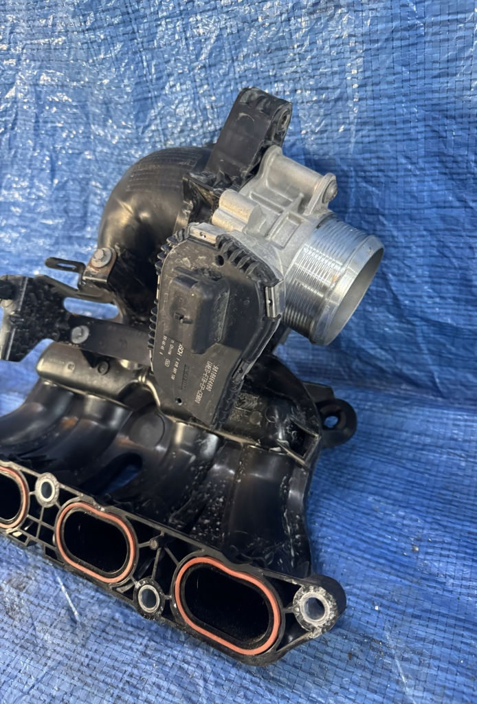 Купити Колектор впускний  дросельна заслінка ds7 рестайлінг  e-tense 1.6 гібрид