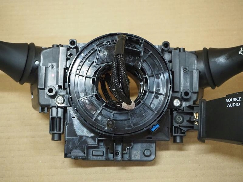 фото №3, Перемикач комбінований стрічка подушка безпеки renault kadjar koleos ii megane iv