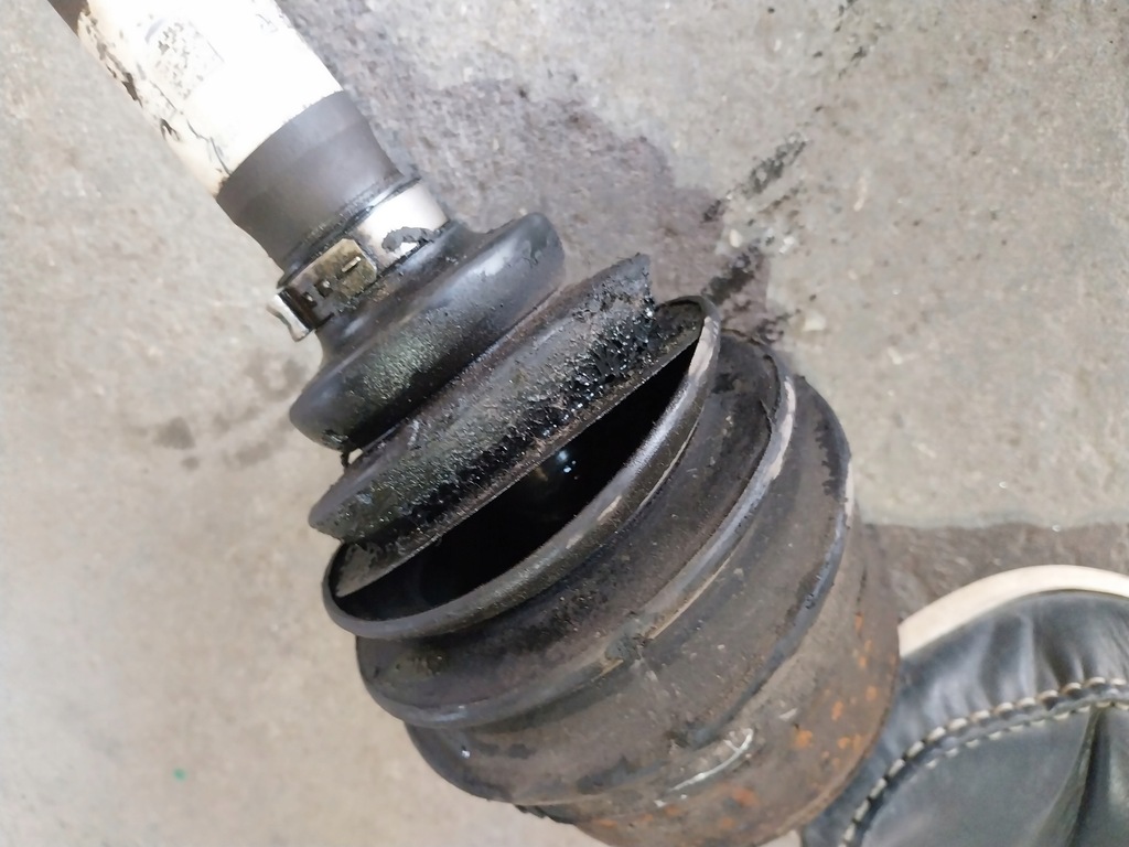 фото №10, Mercedes w910 sprinter приводной вал левая правая шарнир 9103302300 9103302400