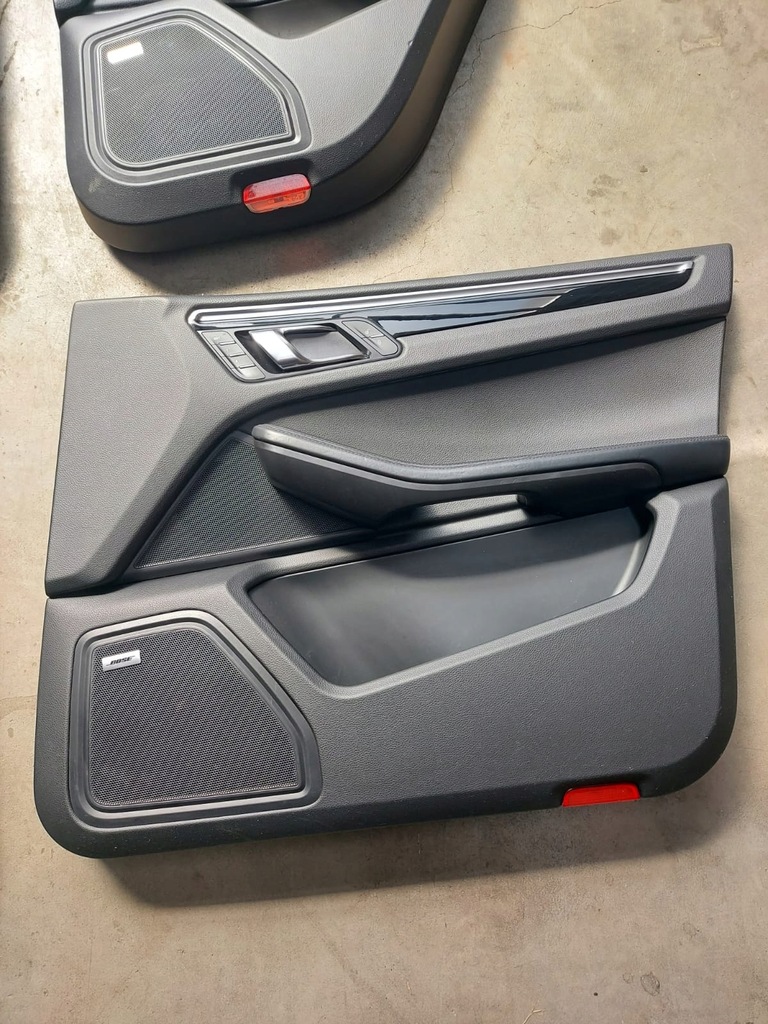 фото №15, Porsche macan сиденья середина обшивки комплект