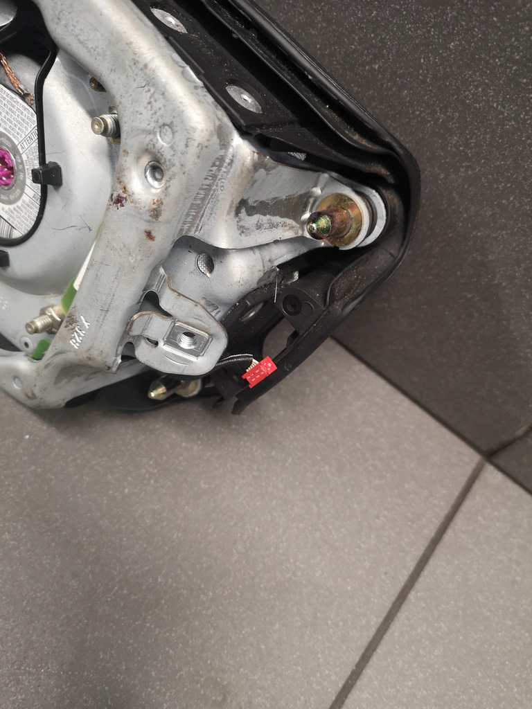 фото №12, Подушка подушка безпеки керма audi a4 b6 8e0880201m