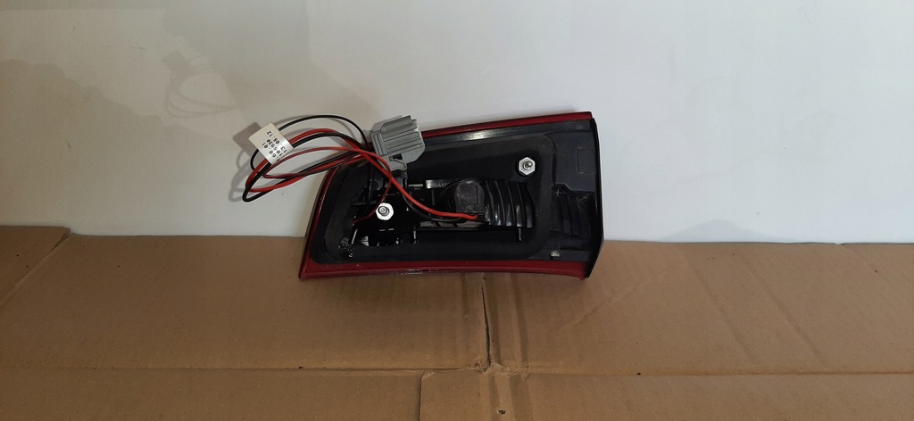 фото №13, Лампа задня w кришка ліва lub права volvo s60 ii