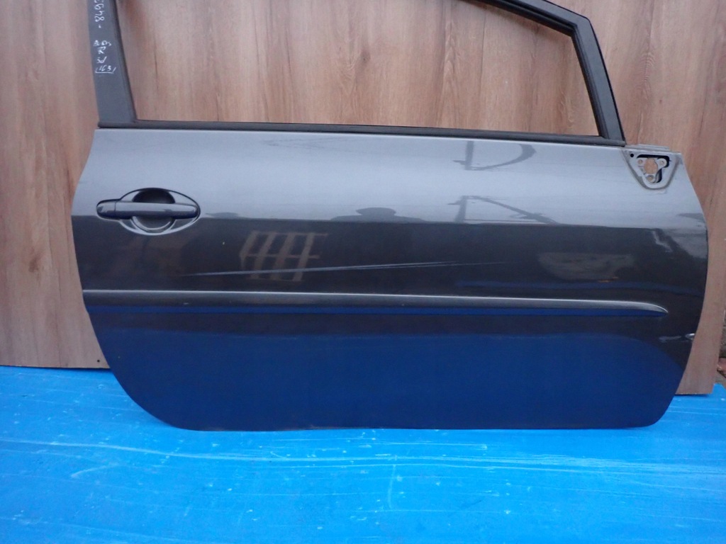 фото №7, Toyota auris 3d e15 06-12 дверь правое 1g3