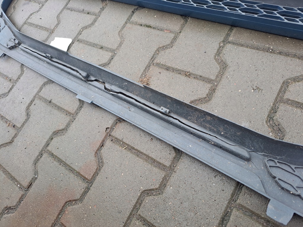 фото №10, Решётка радиатора решётка радиатора капот нижняя volvo fh 4 euro 6