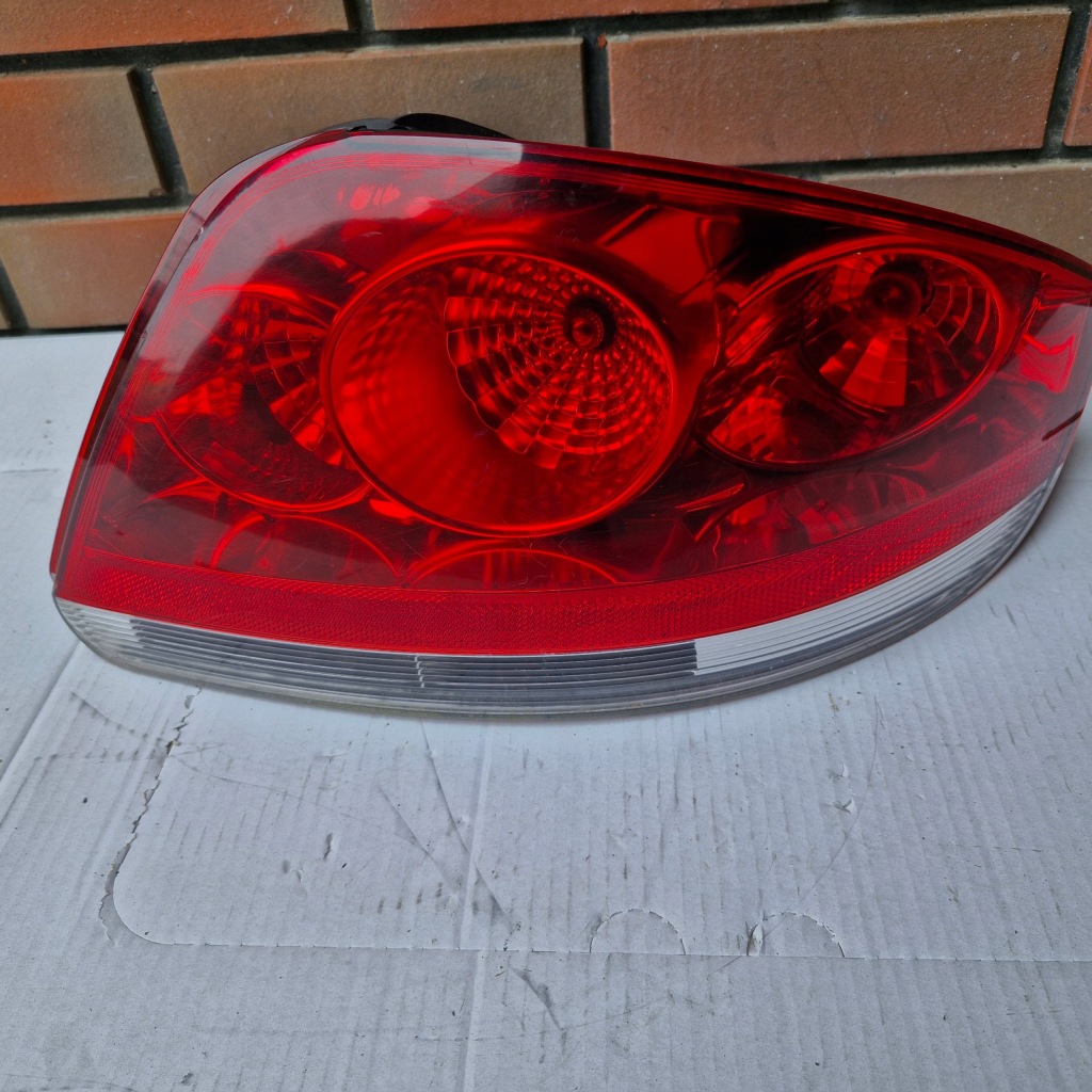 фото №1, Fiat linea лампа правый задняя 51753752