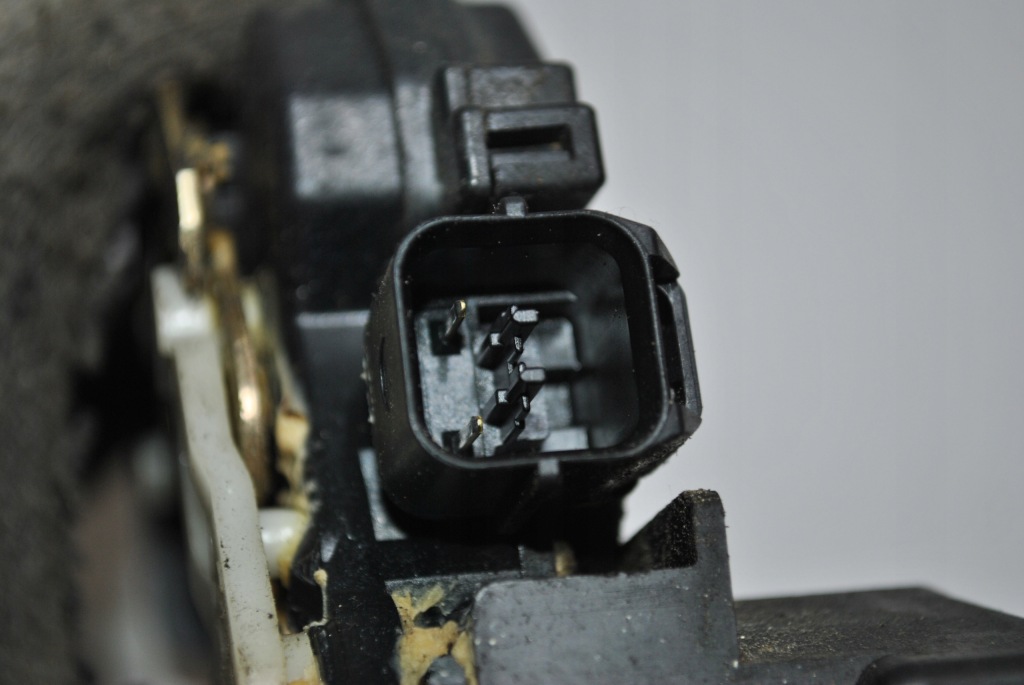 фото №4, Замок дверь левый задняя mitsubishi grandis 2 pin