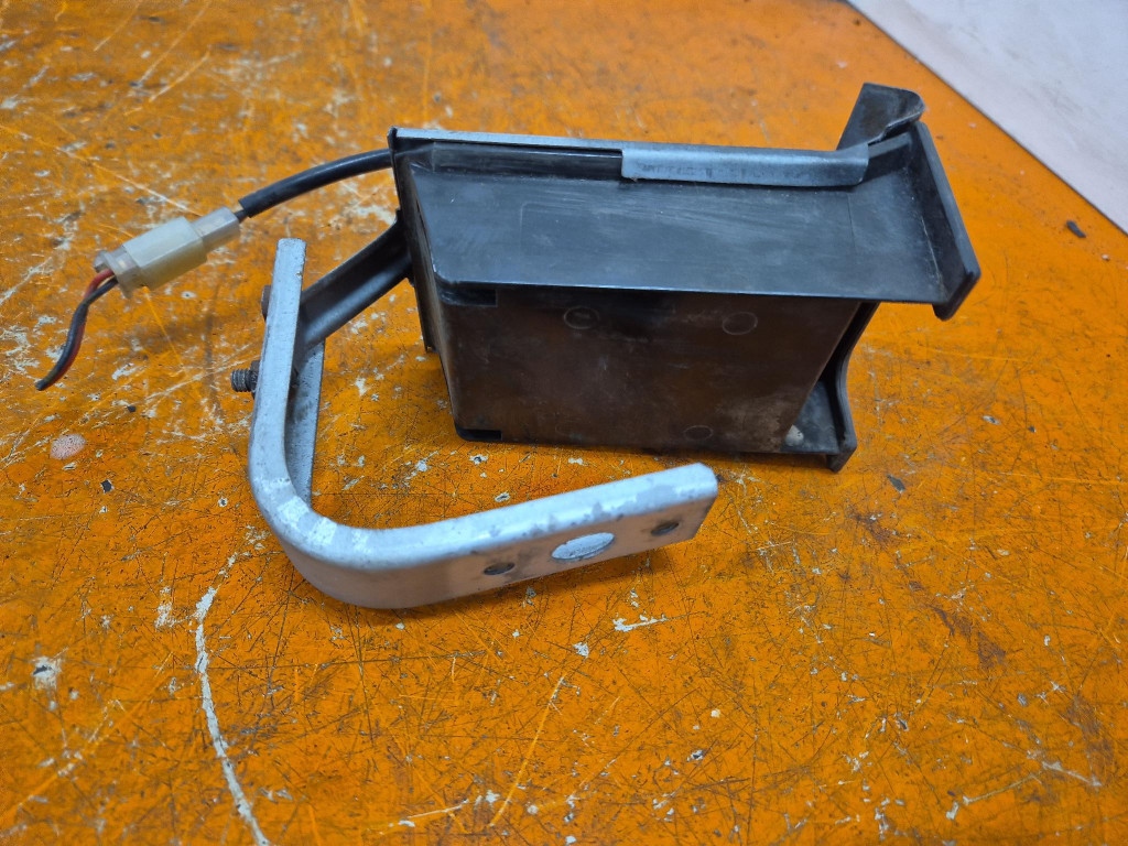 фото №6, Suzuki vitara i 88-97 пепельница