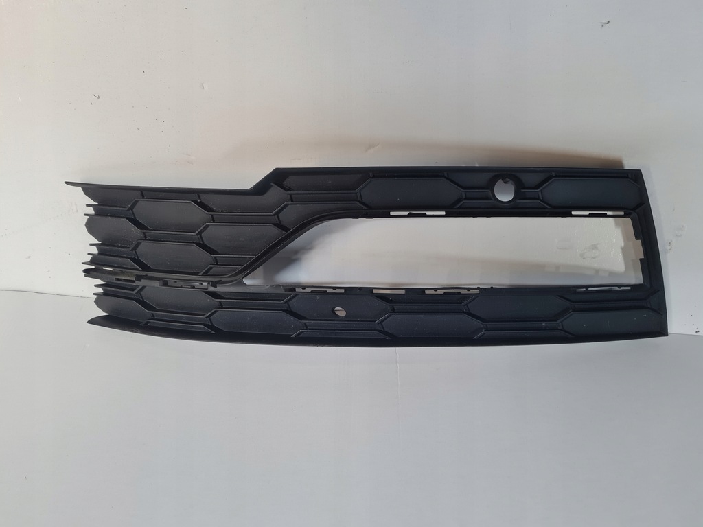 фото №1, Skoda octavia iv решітка ліва 5e3807681c