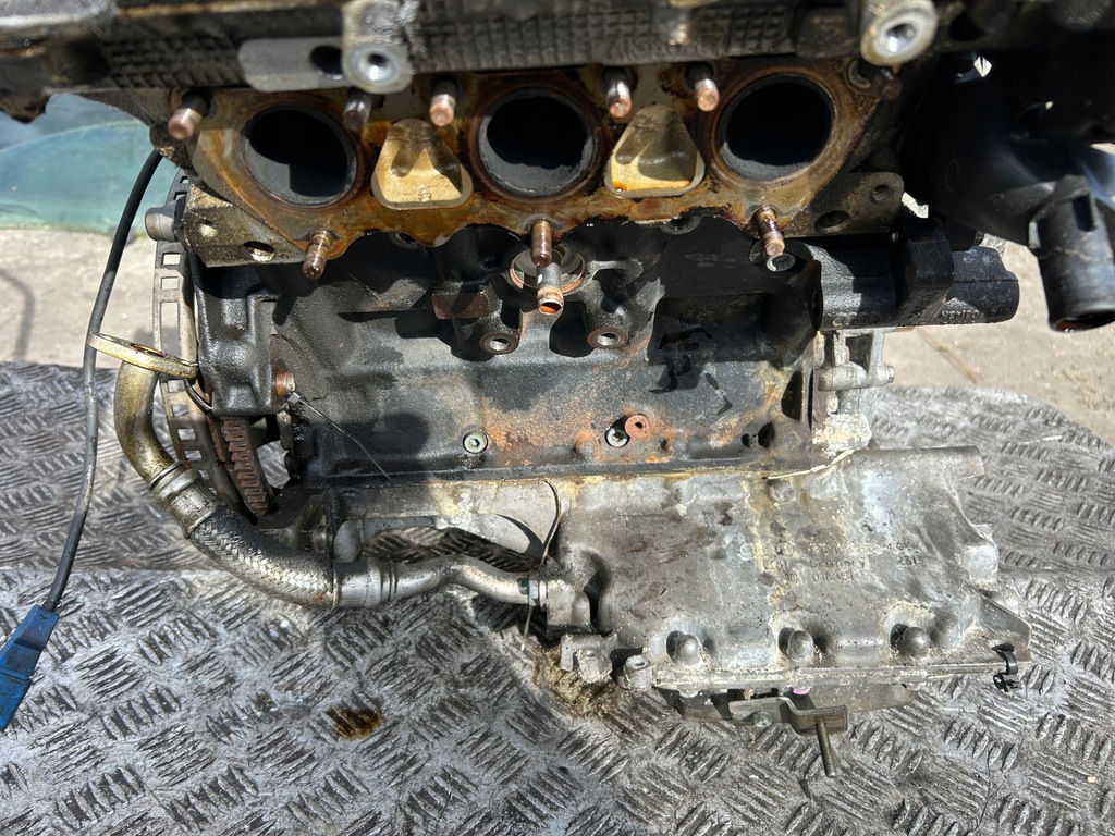 фото №14, Двигатель блок двигателя a6 c5 2.7 bt bi turbo 250hp bes