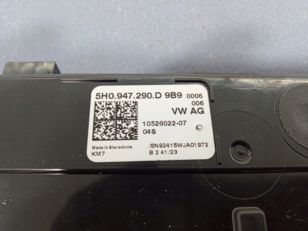 фото №6, Seat leon iv 4 octavia iv 20- лампа потолочный задняя 5h0947290d