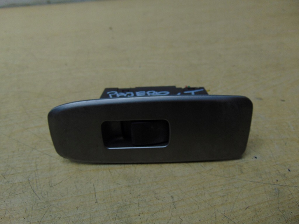 фото №1, Перемикач вікон лівий задня mitsubishi pajero iii