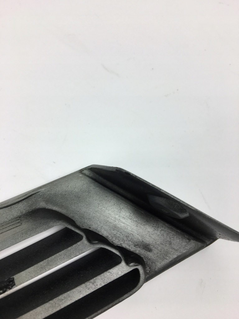 фото №10, Решітка права впуск повітря кузов стійка c mercedes w201 190 2016980289