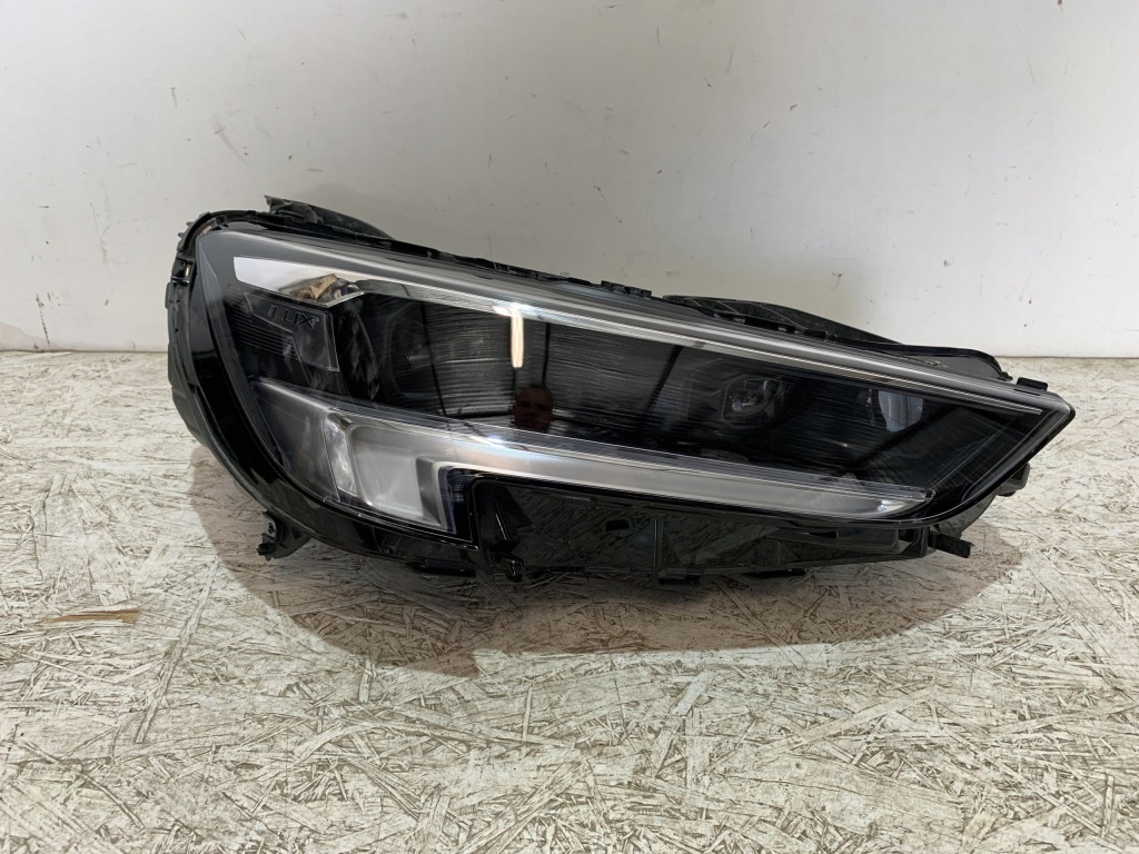 Купить Лампа правый  full led opel insignia b рестайлинг  идеальное состояние 21-