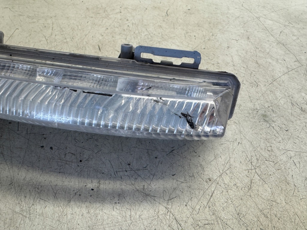 Mercedes w204 протитуманна фара led drl перед a2049068900 Київ