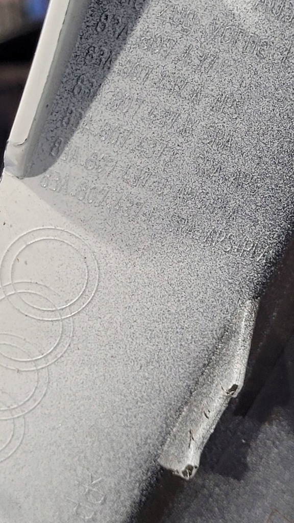 Audi q3 18-24r 83a бампер передний перед Цена