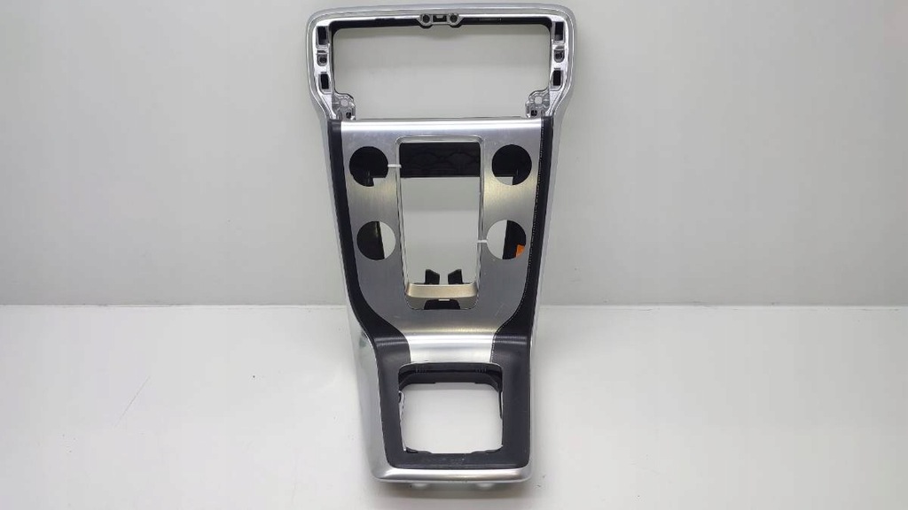 фото №1, Рамка тунель радіо консолі volvo v40 ii europa 2016 ocean race