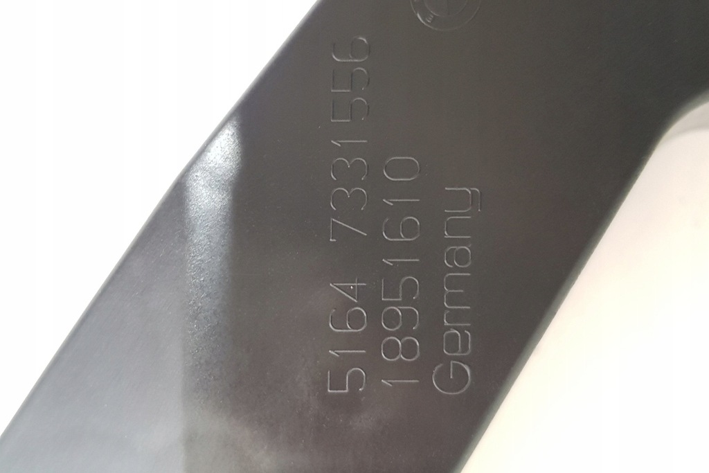 фото №9, Направляющая передней правой лампы bmw i3 i01 51647331556 2015