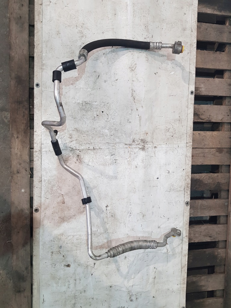 Купить Шланг кондиционера vw touran 1.9 tdi 1t0820743n