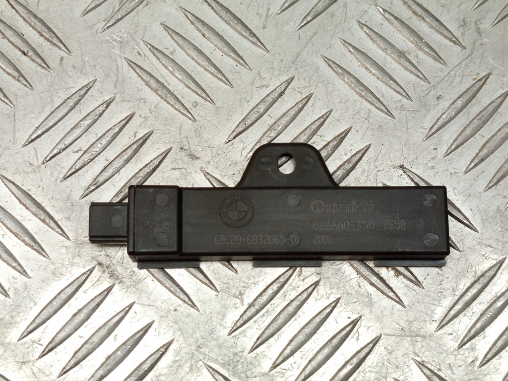 фото №1, Bmw x3 g01 g08 g26 антена комфорту 6832065