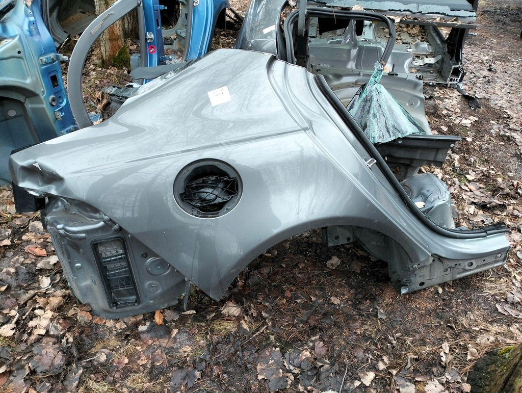 фото №1, Jaguar xe чверть крила правий задня задній + шматок поріг