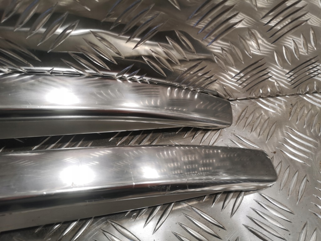 Рейлинг крышный левое  правый  комплект audi q7 4l0 Недорого