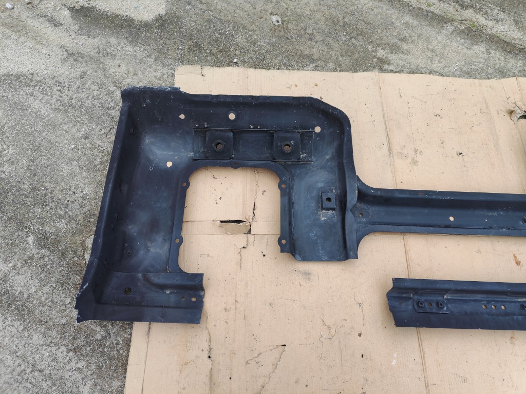 Стена перегородочная mercedes mp4 a9606210227 Цена