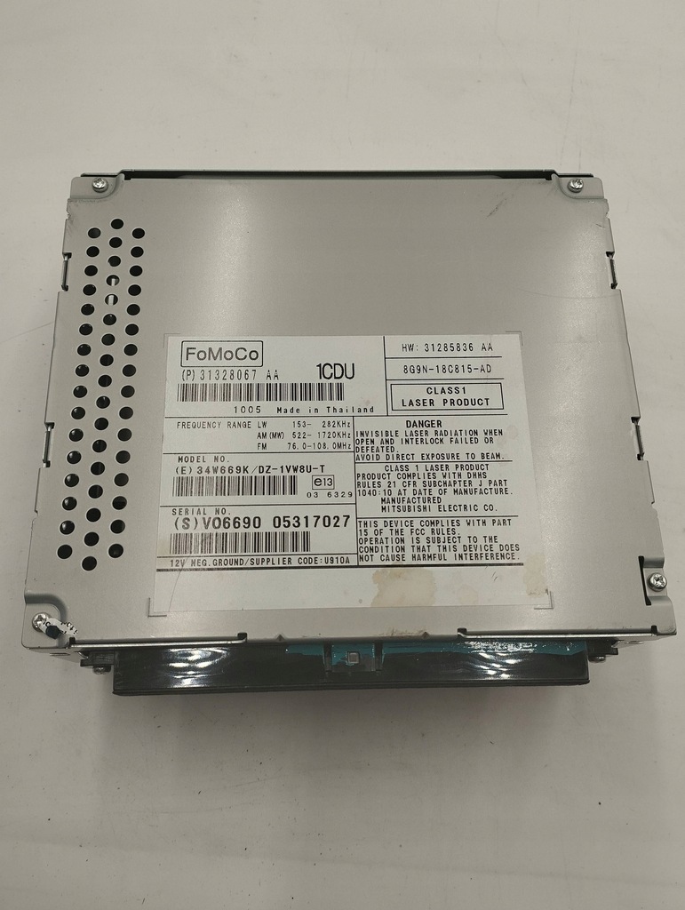 фото №1, Volvo v70 панель / радиопроигрыватель cd/dvd/gps 31328067aa