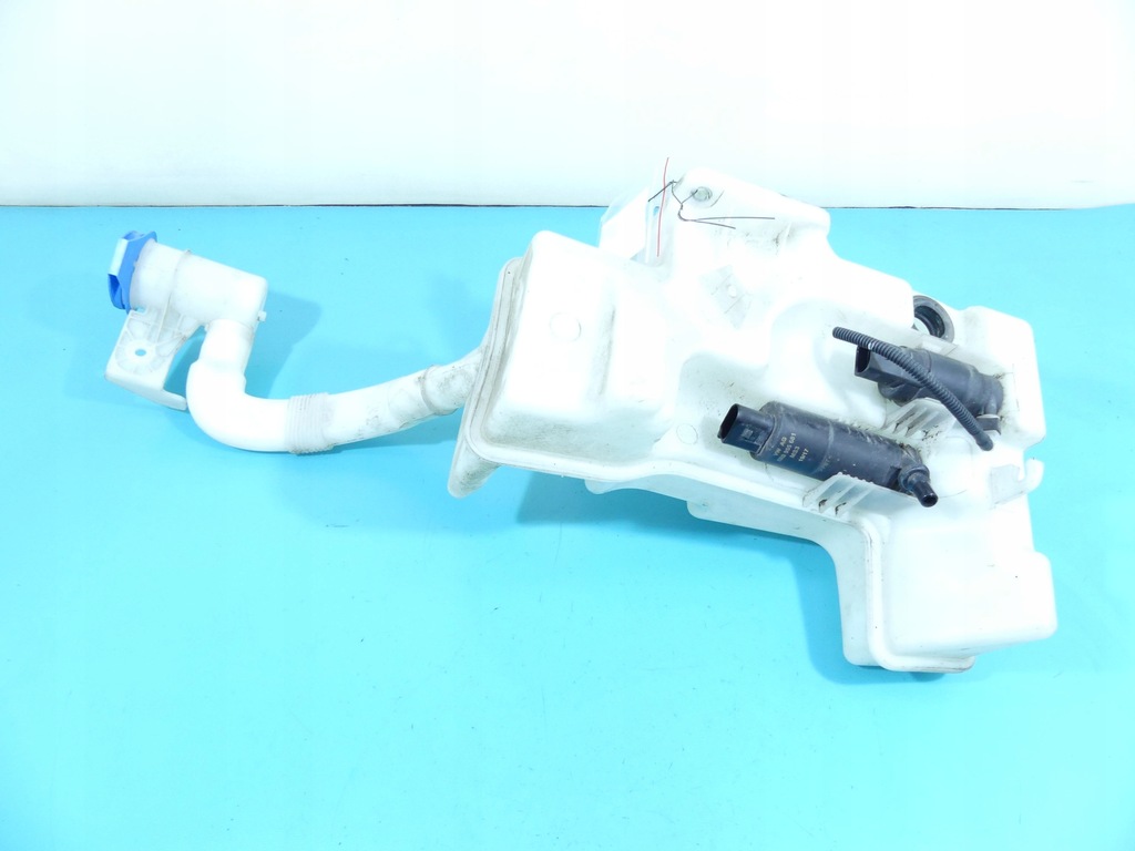 фото №8, Бачок розпилювача vw jetta vi 5c lift ксенон