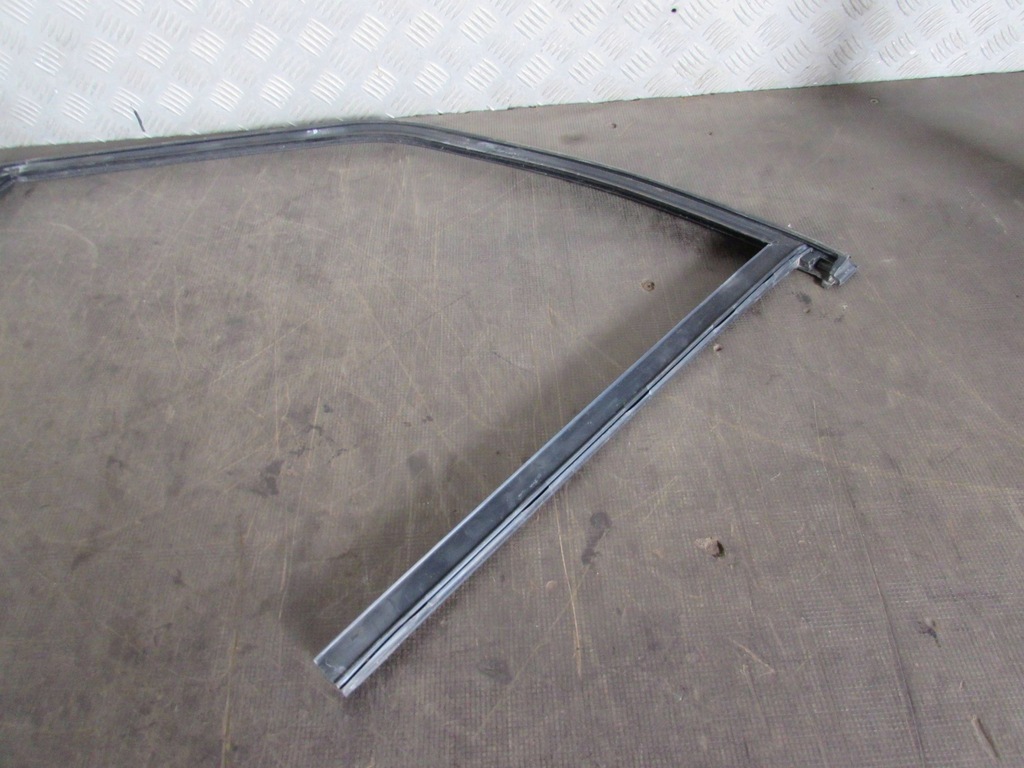 фото №9, Рамка прокладка дверь правый перед ford s-max 06-10