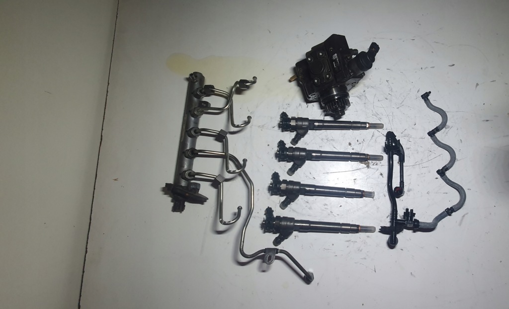 Купити Форсунки насос молдинг 1.6 dci biturbo r9m 452 renault 0445110569 65tkm