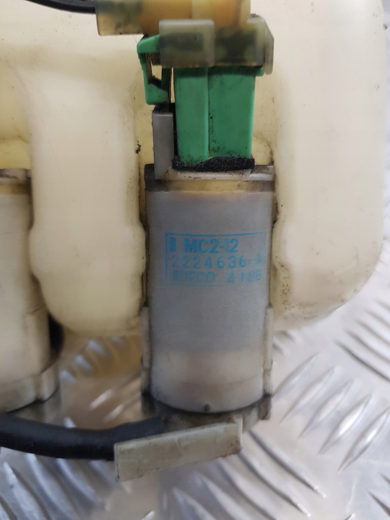 фото №7, Бачок жидкость омывателя + насос honda jazz ii 04r-