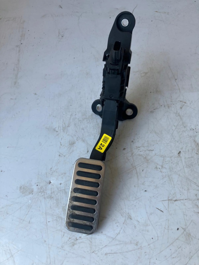 фото №1, Педаль газу kia stonic gt line 32700-xxxxx