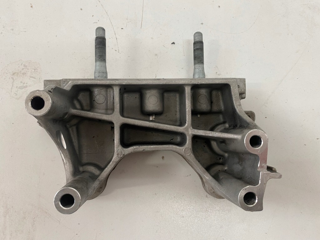 фото №3, Кронштейн подушка распределительного вала hyundai tucson ii d4fe 18-24