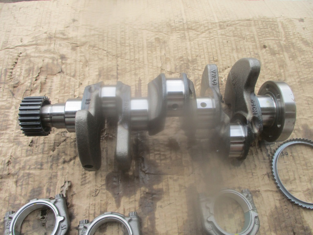 Wał колінчастий 04cam vw audi skoda seat chzc 1.0tsi Київ