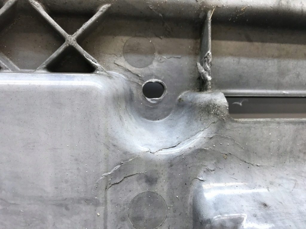 Купити Капот каркас решітка радіатора радіатора daf cf європа 6 2136353