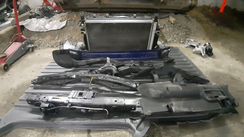 фото №1, Pas передний радиатор балка zafira c 2.0cdti kpl