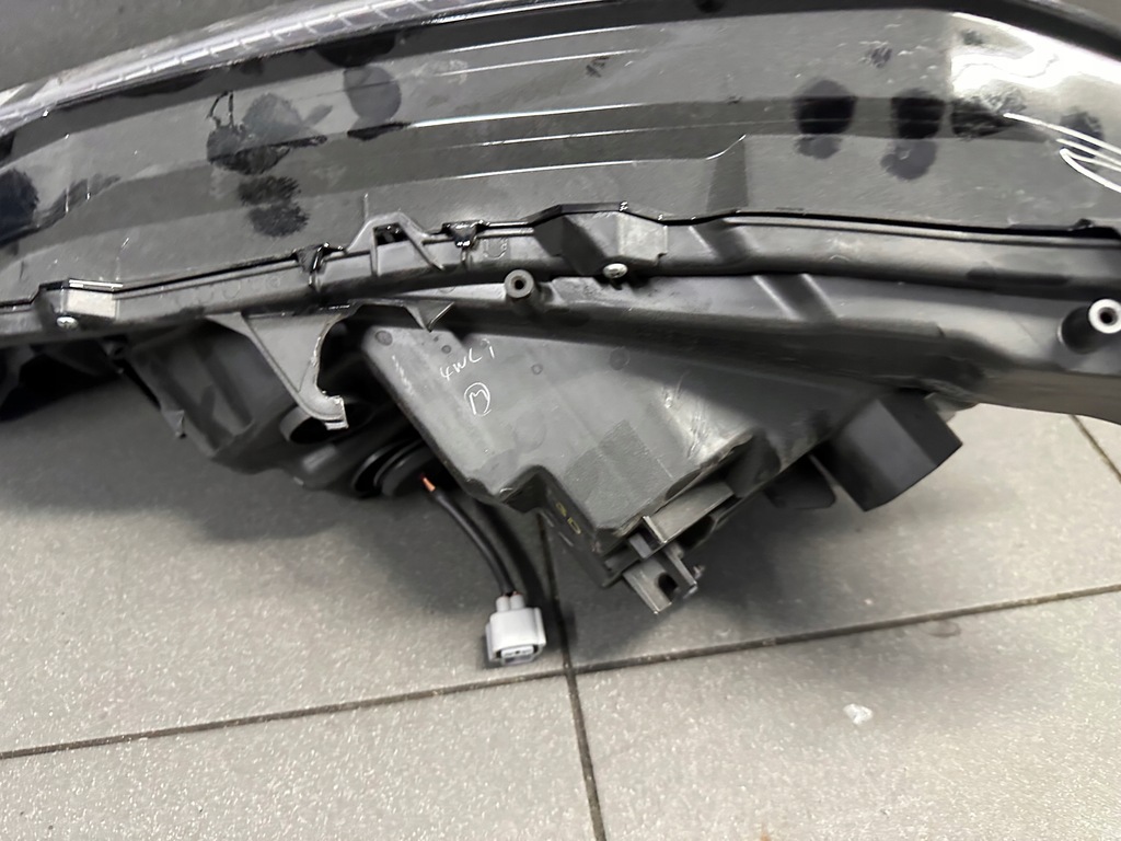 фото №9, Лампа правий перед lexus nx ii eu пошкоджена